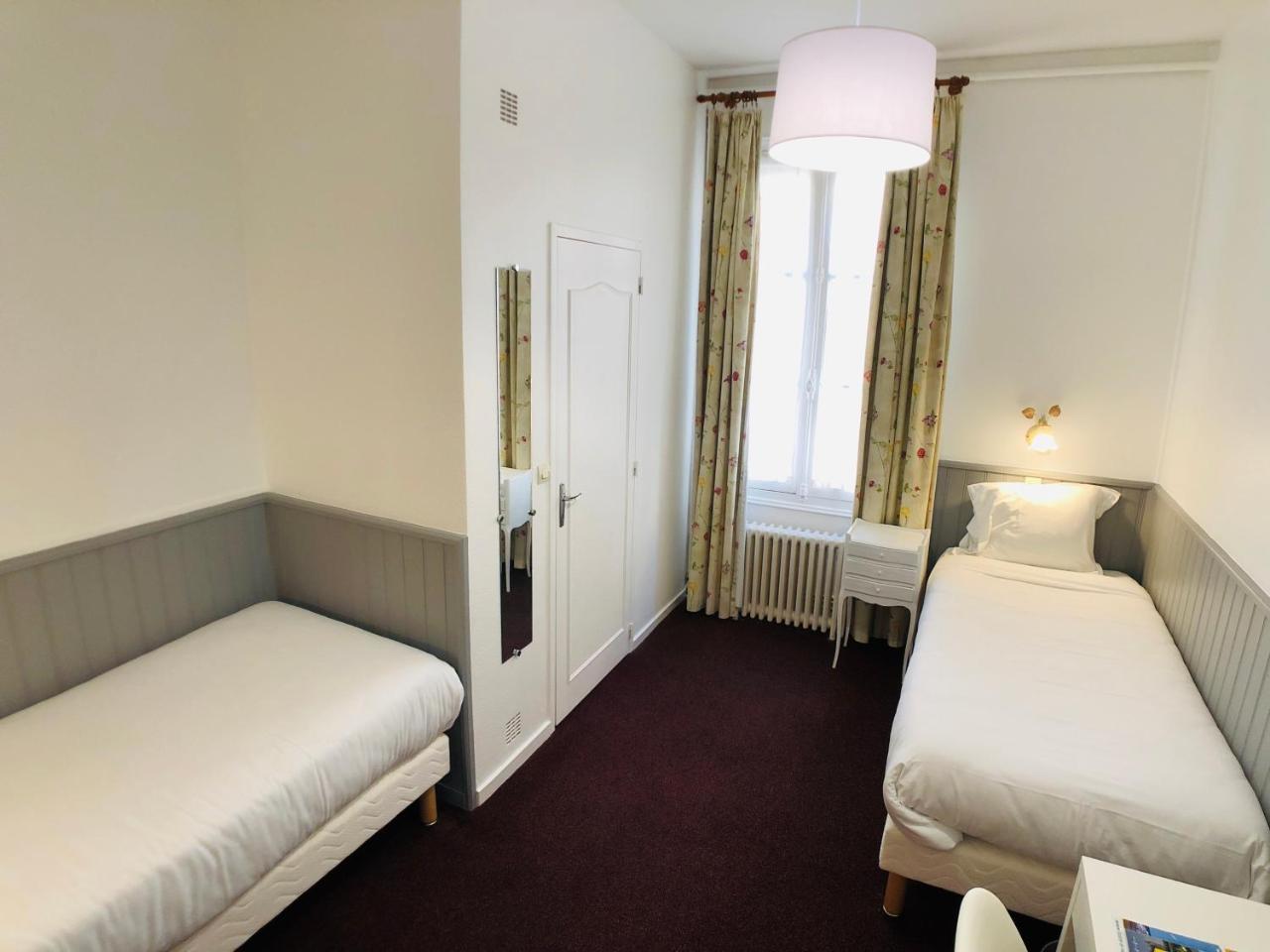 Cit'Hotel Le Volney Saumur Eksteriør bilde